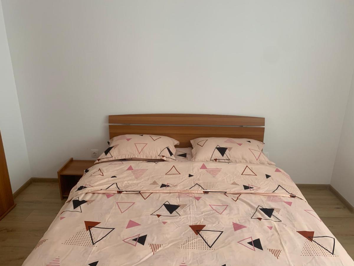 Ioana Home Ploieşti Exteriör bild